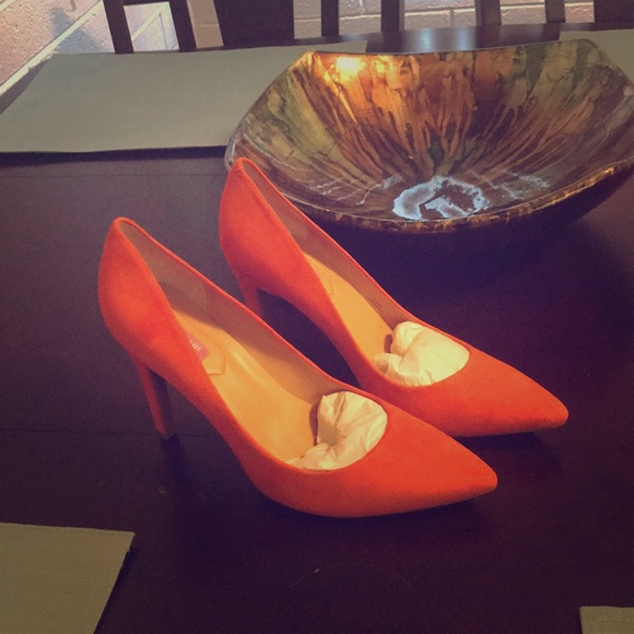 Isaac Mizrahi Shoes - ❤️NWB Isaac Mizrahi Pumps Size 9.5❤️